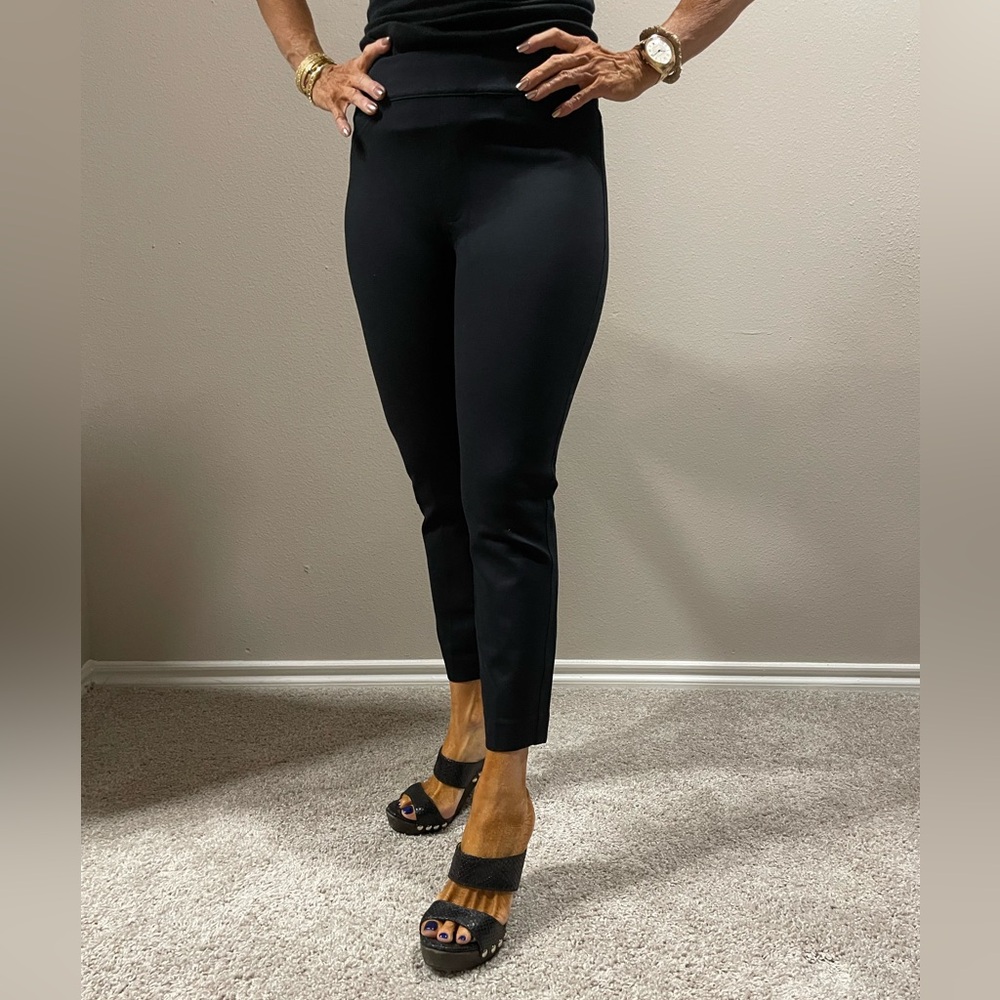 Spanx Petite cropped figure enhancing pants. New condition.